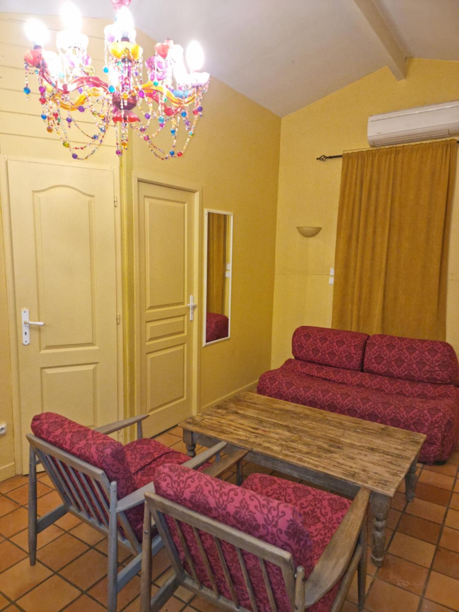 Pousterle De Sabran - Piscine & Hammam Apartamento Quarto foto