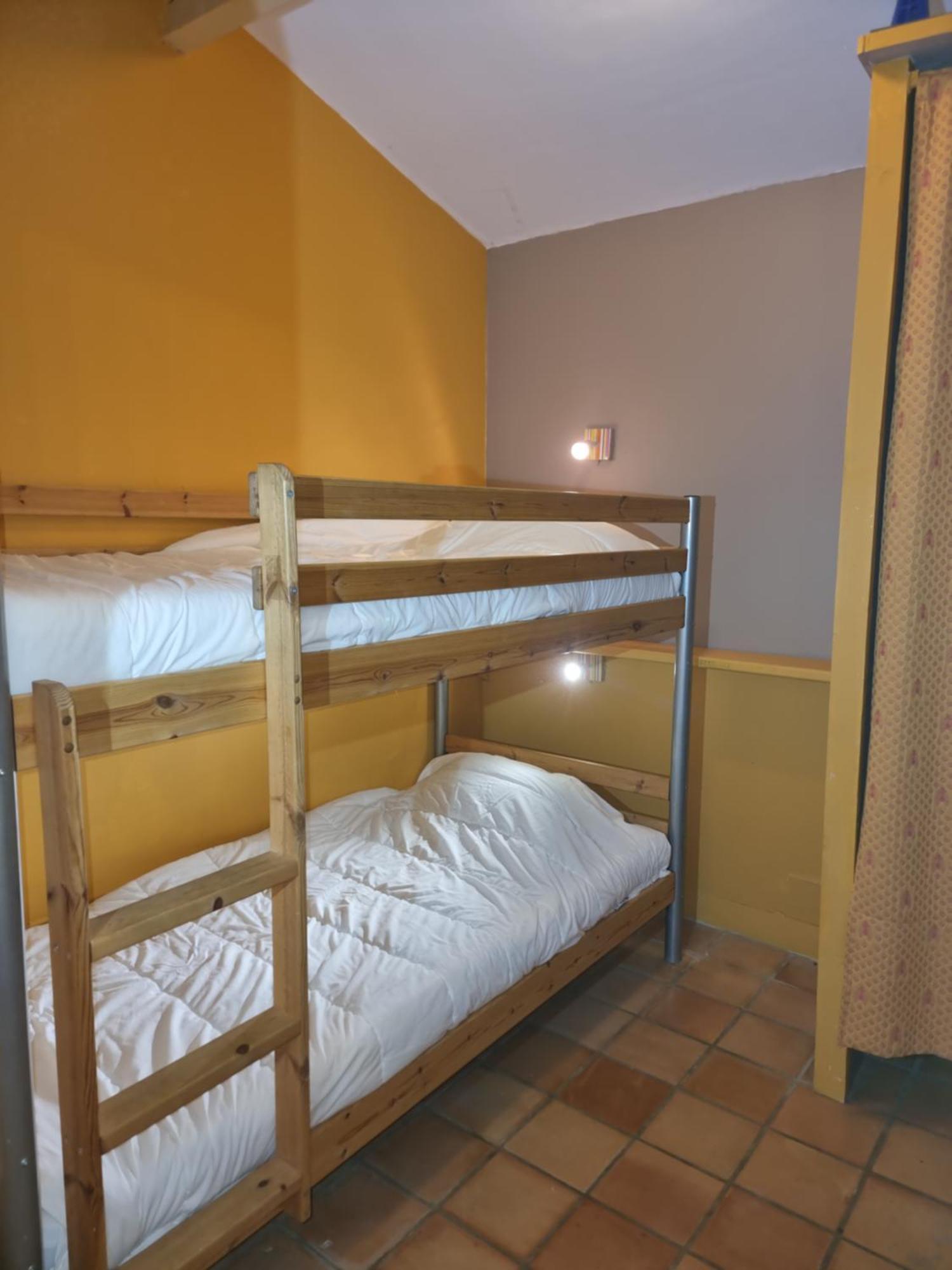 Pousterle De Sabran - Piscine & Hammam Apartamento Quarto foto