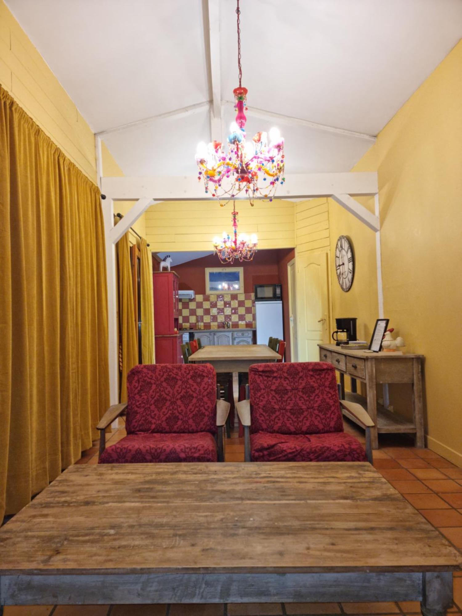 Pousterle De Sabran - Piscine & Hammam Apartamento Quarto foto