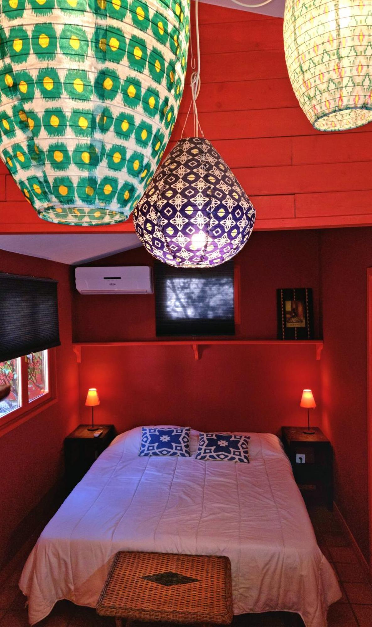 Pousterle De Sabran - Piscine & Hammam Apartamento Exterior foto