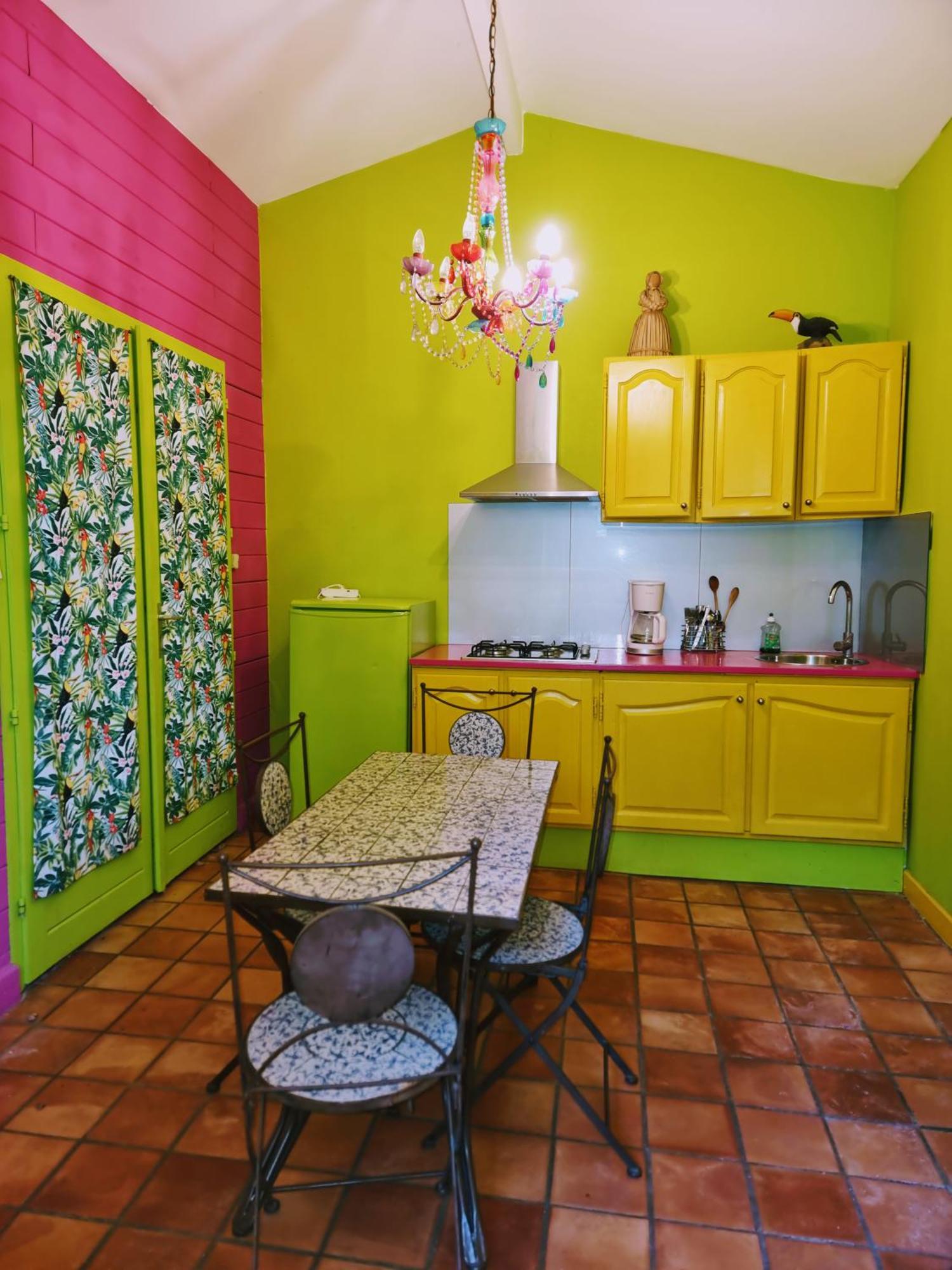 Pousterle De Sabran - Piscine & Hammam Apartamento Quarto foto