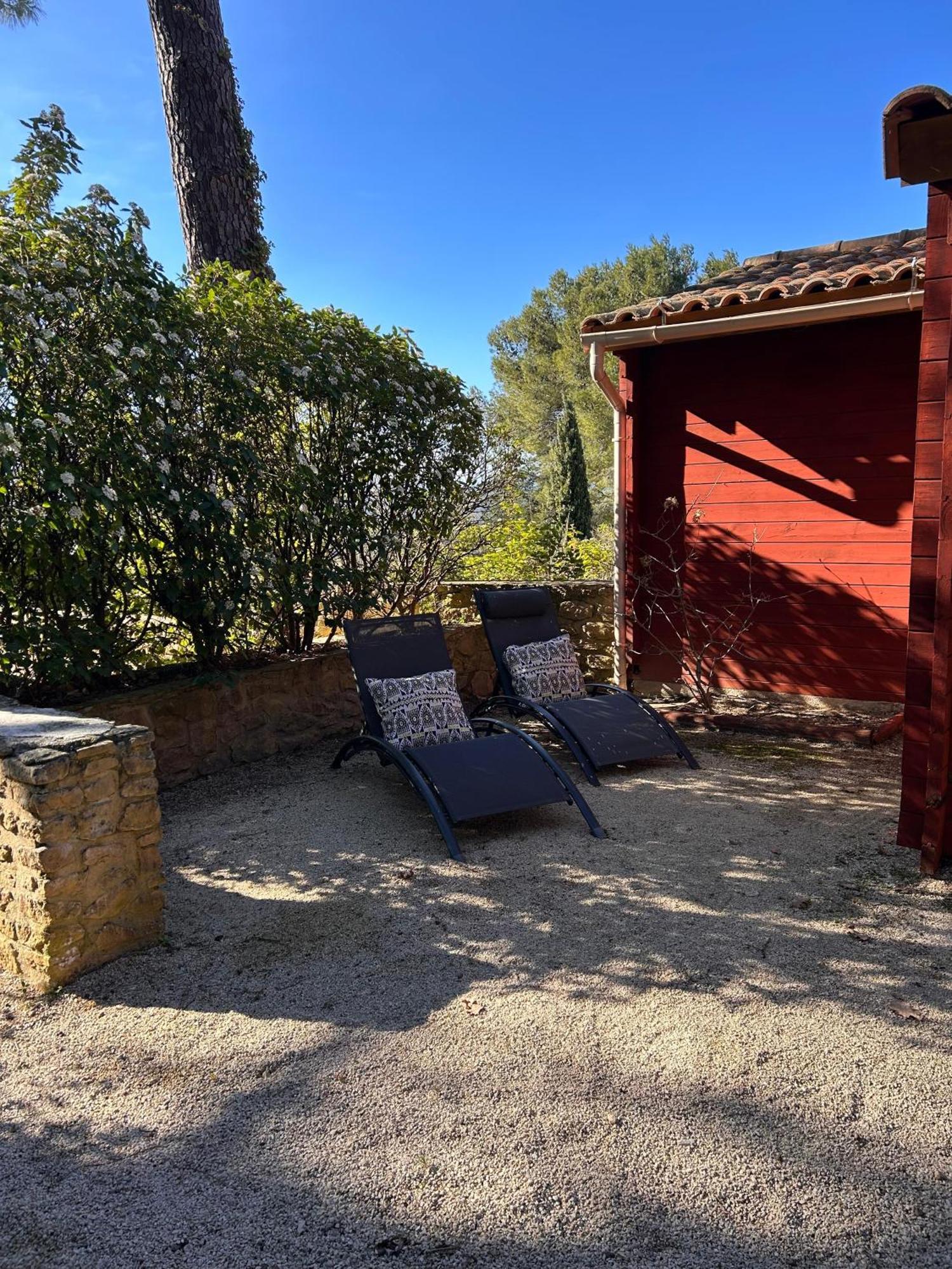 Pousterle De Sabran - Piscine & Hammam Apartamento Exterior foto