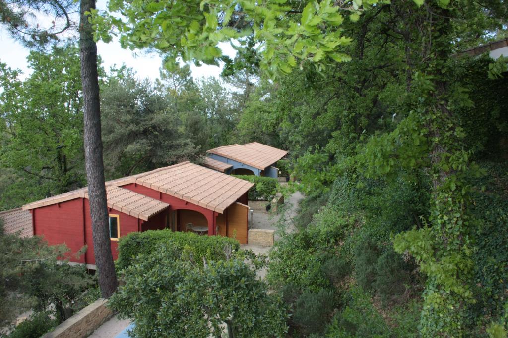Pousterle De Sabran - Piscine & Hammam Apartamento Exterior foto