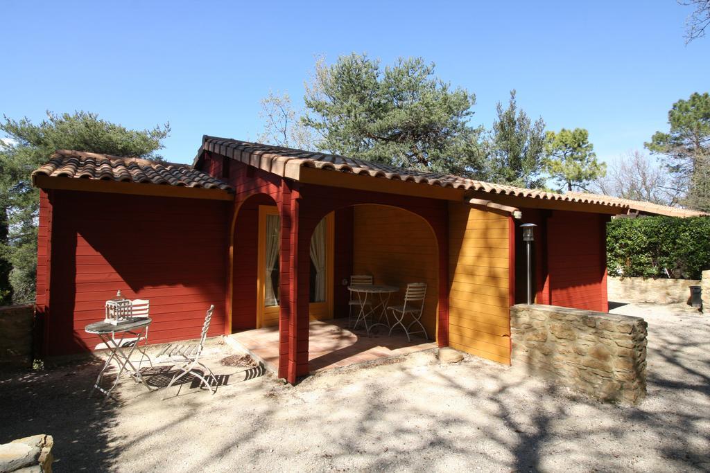 Pousterle De Sabran - Piscine & Hammam Apartamento Exterior foto